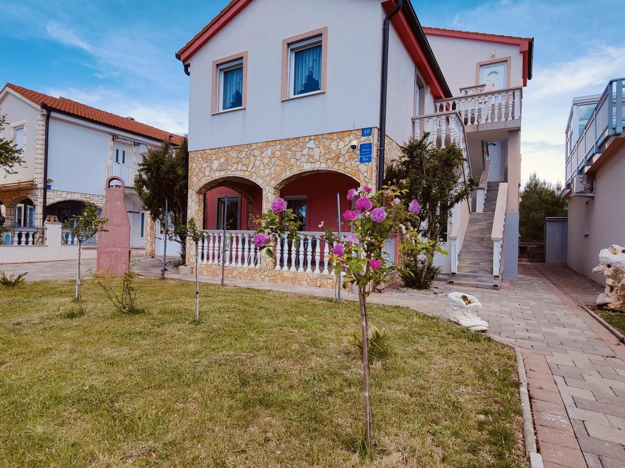 Apartments Fida Вир Екстериор снимка